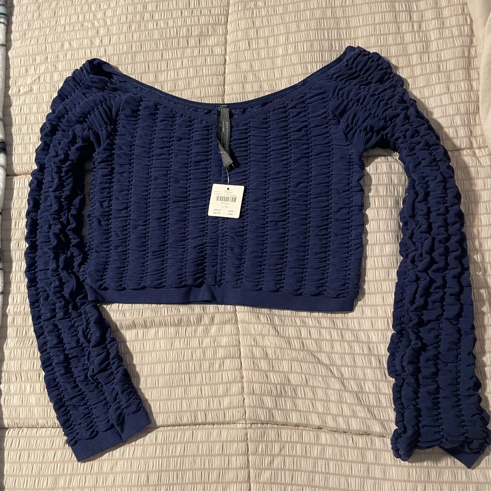 Anthropologie Navy Textured Knit Top NWT cropped top LS Large Boho